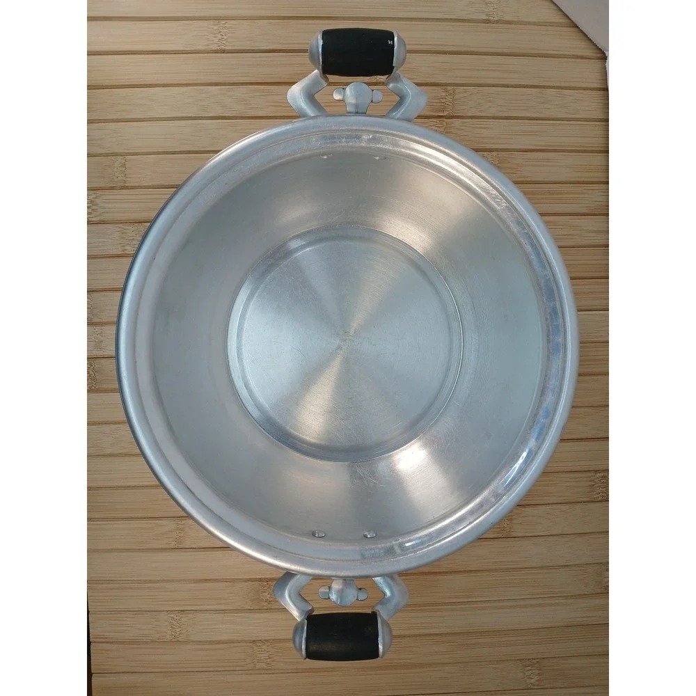 Vintage Wear-Ever No 170 Aluminum Dutch Oven Casserole Pot with Lid Made in USA